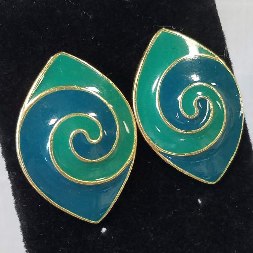Vintage Trifari blue and green swirl oversized pointed oval earrings